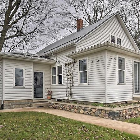 Charming Dairy Farm Home In Indiana Amish Country Shipshewana Exterior photo