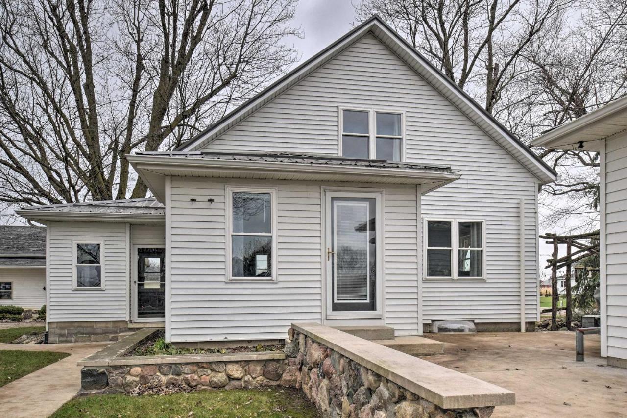 Charming Dairy Farm Home In Indiana Amish Country Shipshewana Exterior photo
