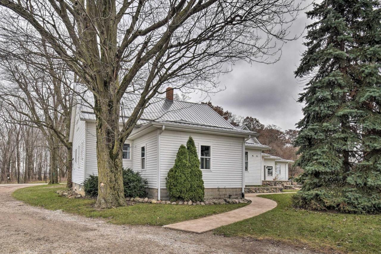 Charming Dairy Farm Home In Indiana Amish Country Shipshewana Exterior photo